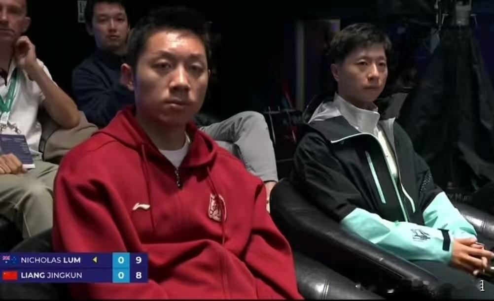 就因为上次要湿巾都可以骂他，笑死了这帮搅屎棍，不知道还以为他输了，明明他拿了唯一