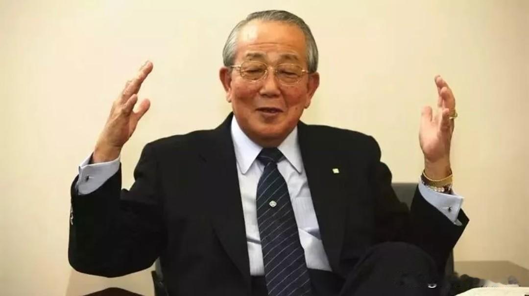 稻盛和夫非常通透的一段话：“一定要做一个没有情绪的人，不要到处诉苦，也不要轻易