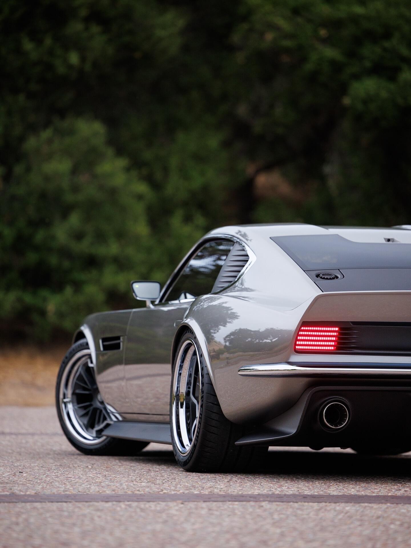 极简未来感看腻了吧？给大家看点车里的艺术品艺术品阿斯顿马丁阿斯顿马丁