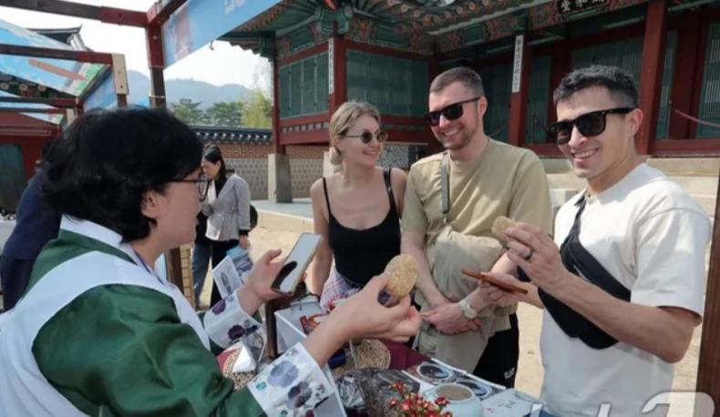 韩媒：外国人为什么不来韩国旅游？受访者：“无聊”“物价高”“没特色”韩国观光公