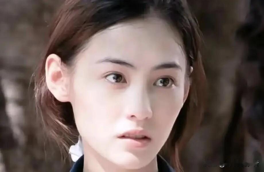 张柏芝真是一个好母亲，培养出这么懂事的孩子。12月12日，她和自己18岁的老大在