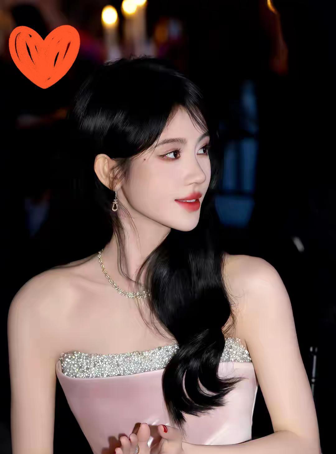 四千年美女又变美了！鞠婧祎不愧是四千年美女不管外界如何评价她她在捯掷自己的