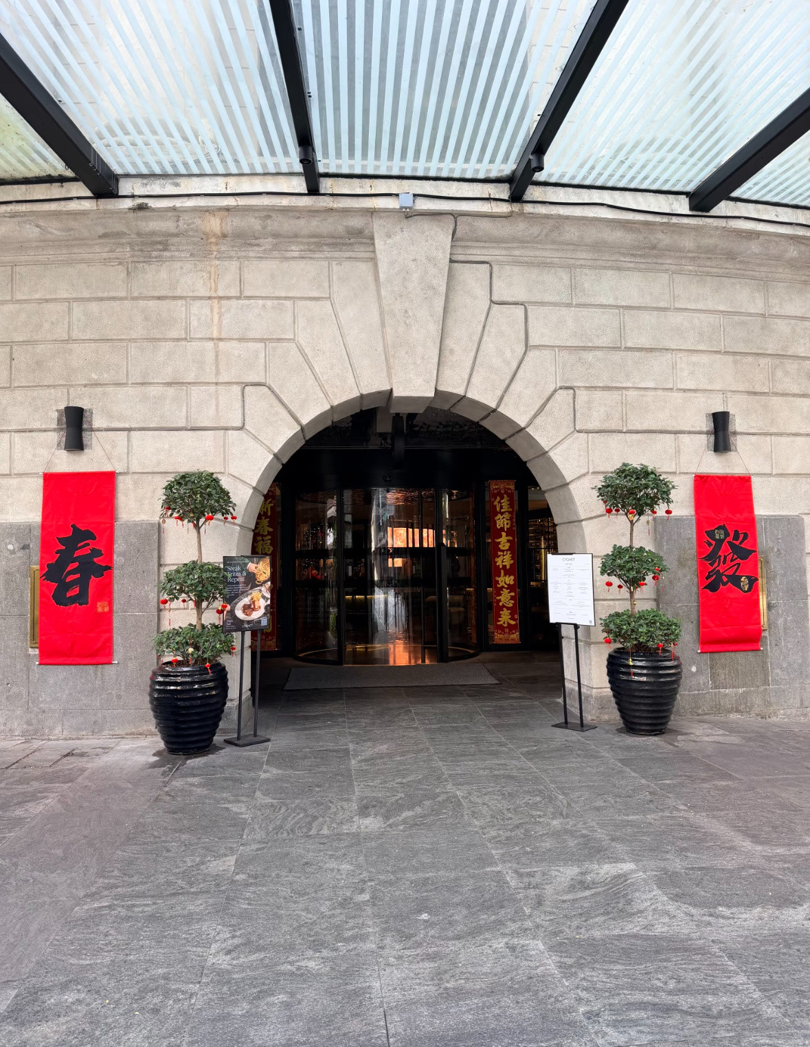 春节和发财之间选择了…老中绞尽脑汁不如老外灵机一动