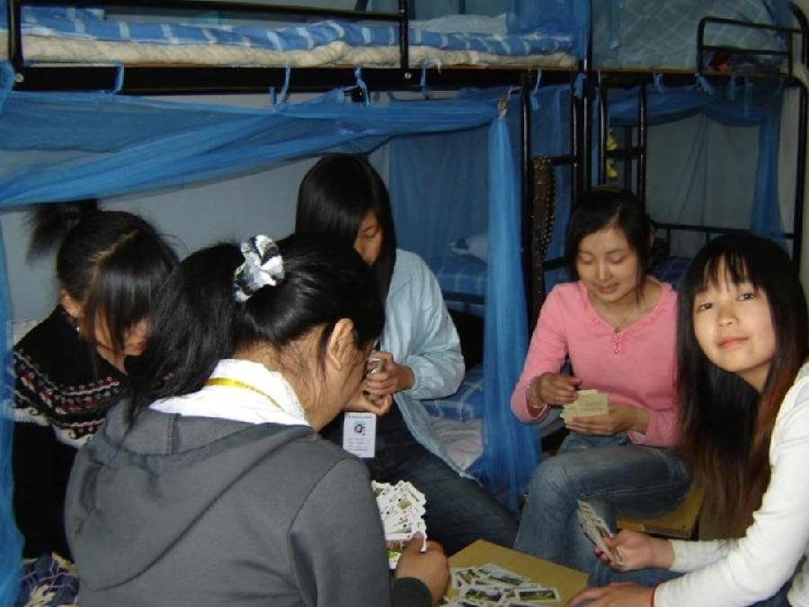 老公办了一件让我心服口服的事！我一个大学室友来石家庄出差，说多年不见想聚聚，可