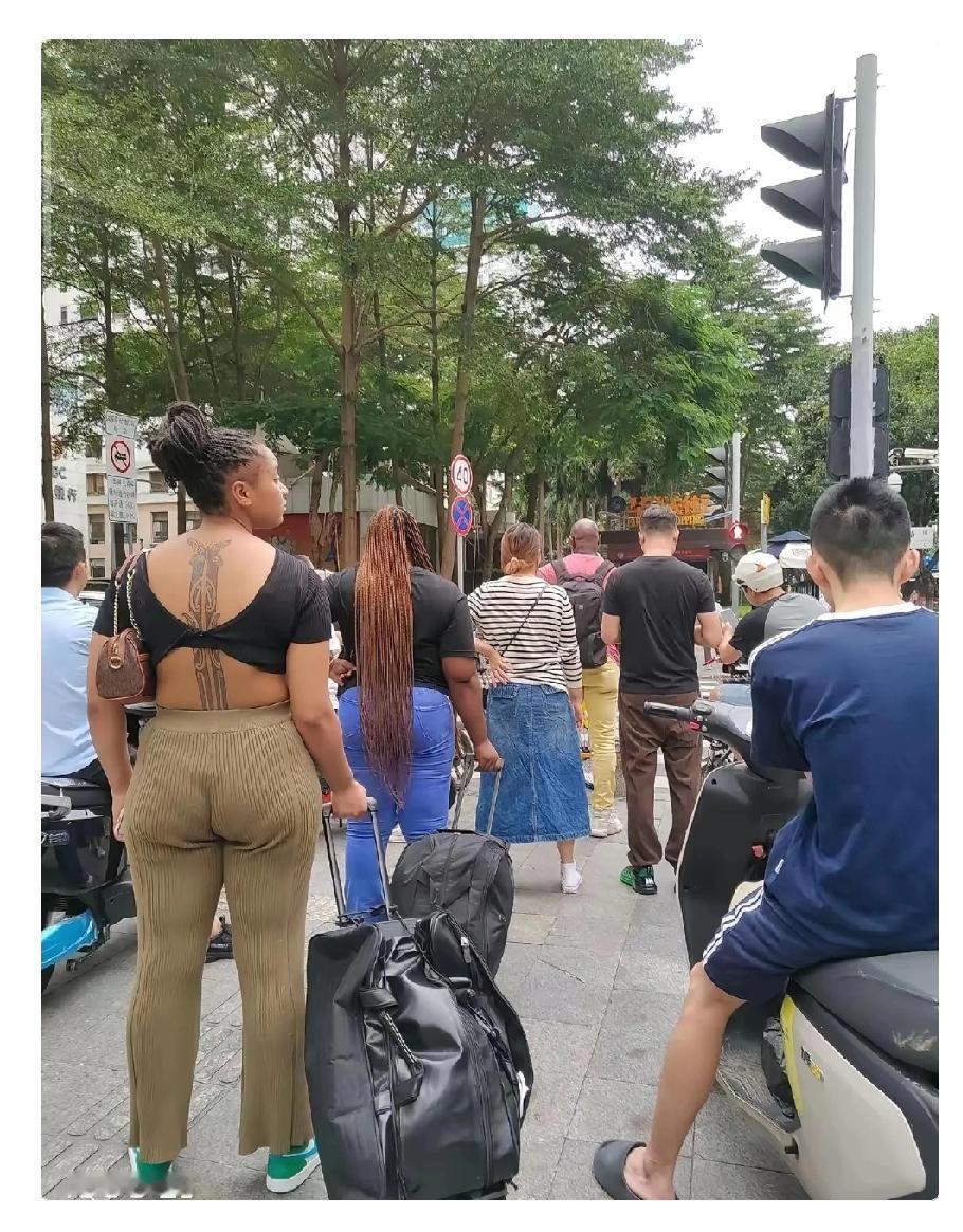 印度留学生在深圳被‘重点照顾’了？深圳去年吸引了2.8万名印度留学生，其中人