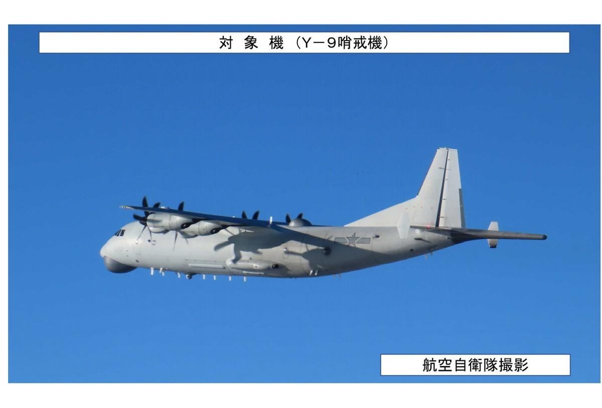 中国5款五代机被无视，3架特种飞机反而镇住美国，敲响战略警钟在刚刚过去的中国阅