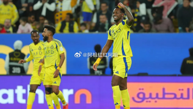 根据土耳其记者Yag1zSabunCuoglu的报道，尤文图斯已正式报价22岁