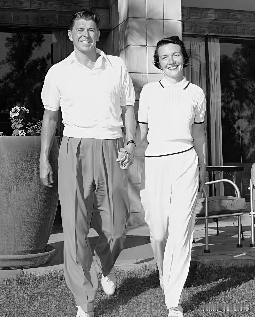 里根和妻子，在美国来说，应该算是一对模范夫妻了，抛开两口子的颜值和气质不谈，仅就