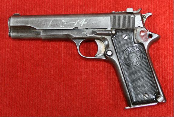 柏朗宁手枪，其实应该是勃朗宁手枪，有很多经典型号。像勃朗宁BDM手枪，常被误归