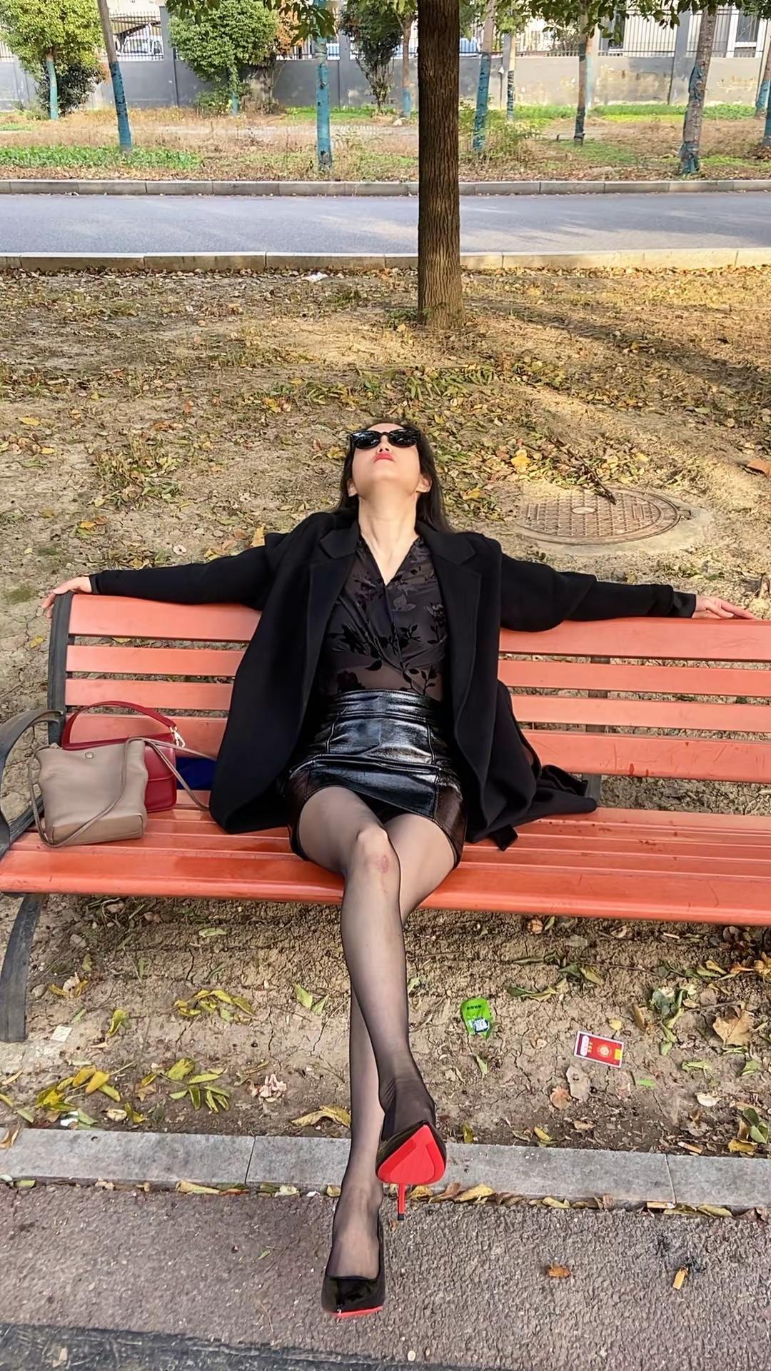 拽姐穿搭<!--{img:1}--...