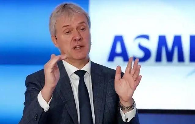 美国：绝不允许把使用美国技术的光刻机，卖给中国！ 中国：绝不允许把使用中国稀