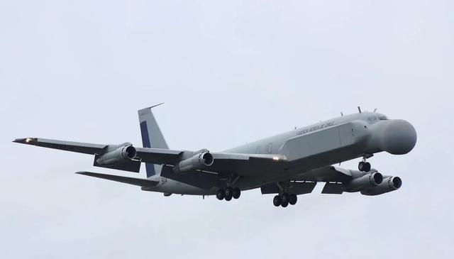 1996年，我国从以色列秘密订购了4架预警机，总价10亿美元。然而，交付前，以色