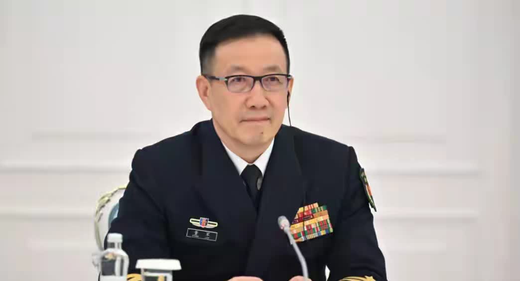 阵风被击落后，法国向中国防长抛出了邀约，董军就只呆了一天，目的相当清晰。12