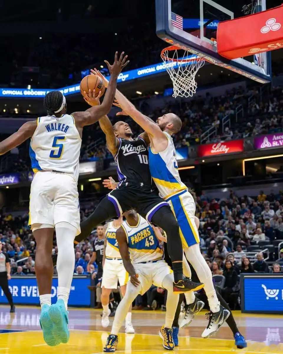 威少24+13+14创第207次三双国王19分逆转未果负步行者北京时间12月