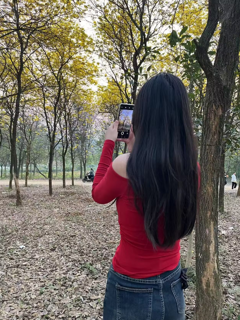 我在拍风景，他在拍我！