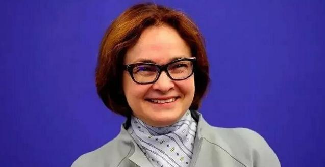 普京背后高人终于浮出水面，俄罗斯能坚持这么久，有人说是中国、伊朗支持，其实都不是