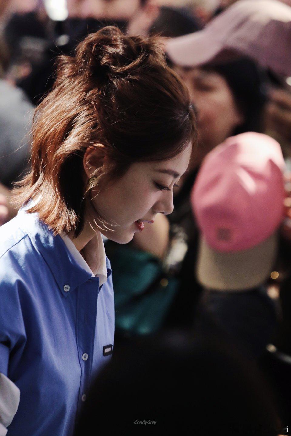 赵今麦打碟DJ麦麦如此萌酷🎧在蓝莓味的洋娃娃在打碟🫐