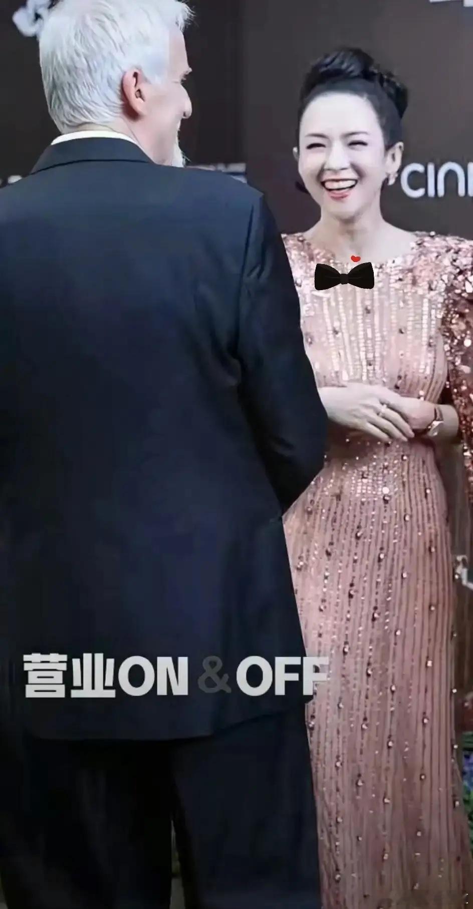 汪峰他和章子怡离婚他实在是太后悔了他其实是不想离婚的，而章子怡和他真的是不一样，