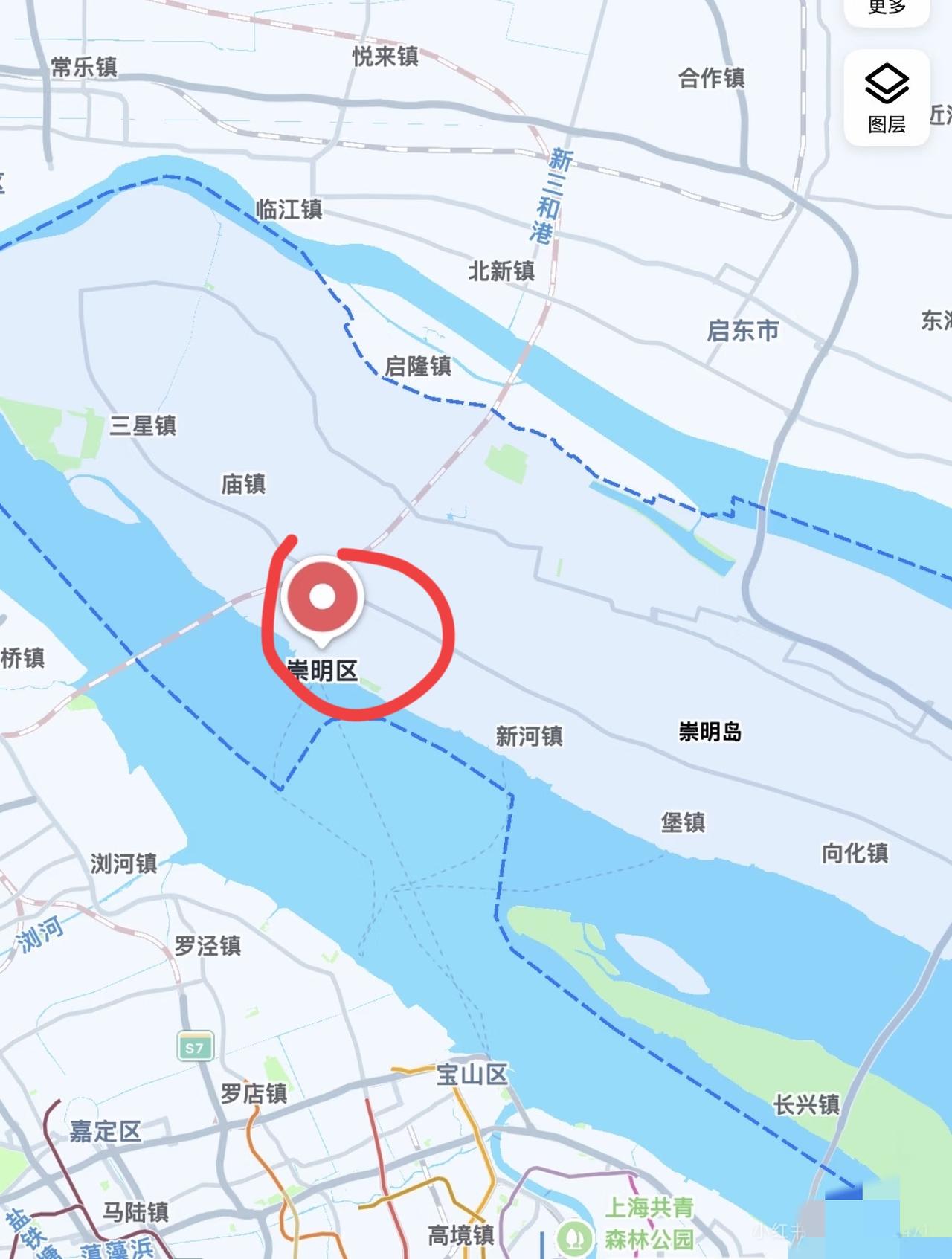 金山区，崇明区是还没有地铁的，金山区只有一条市郊铁路[捂脸哭]地铁密度是比较高：黄