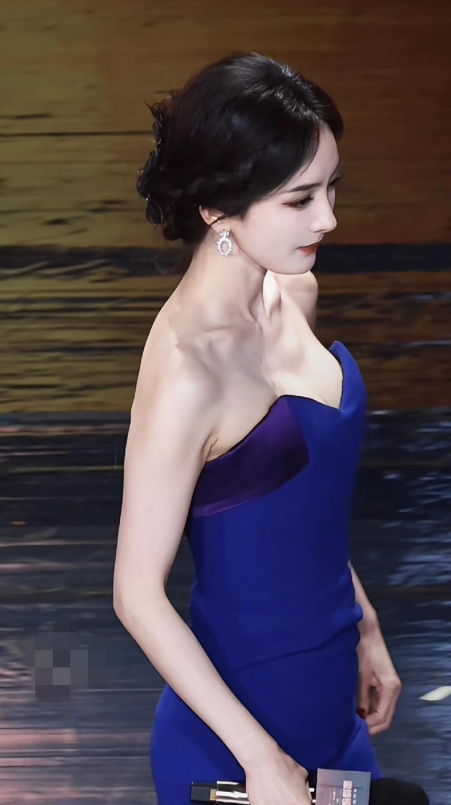 美成啥了！怎么会有这么美的女人！坚持健身的女明星好美！