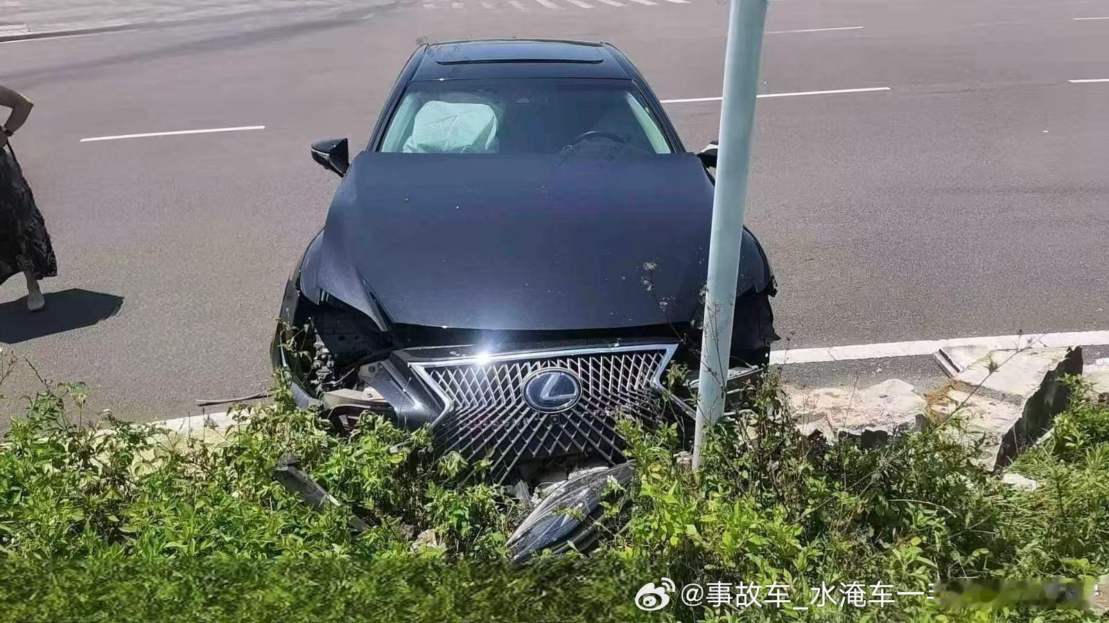 19年10月雷克萨斯LS500h，3.5排量，个人一手户，事故如图，贵...