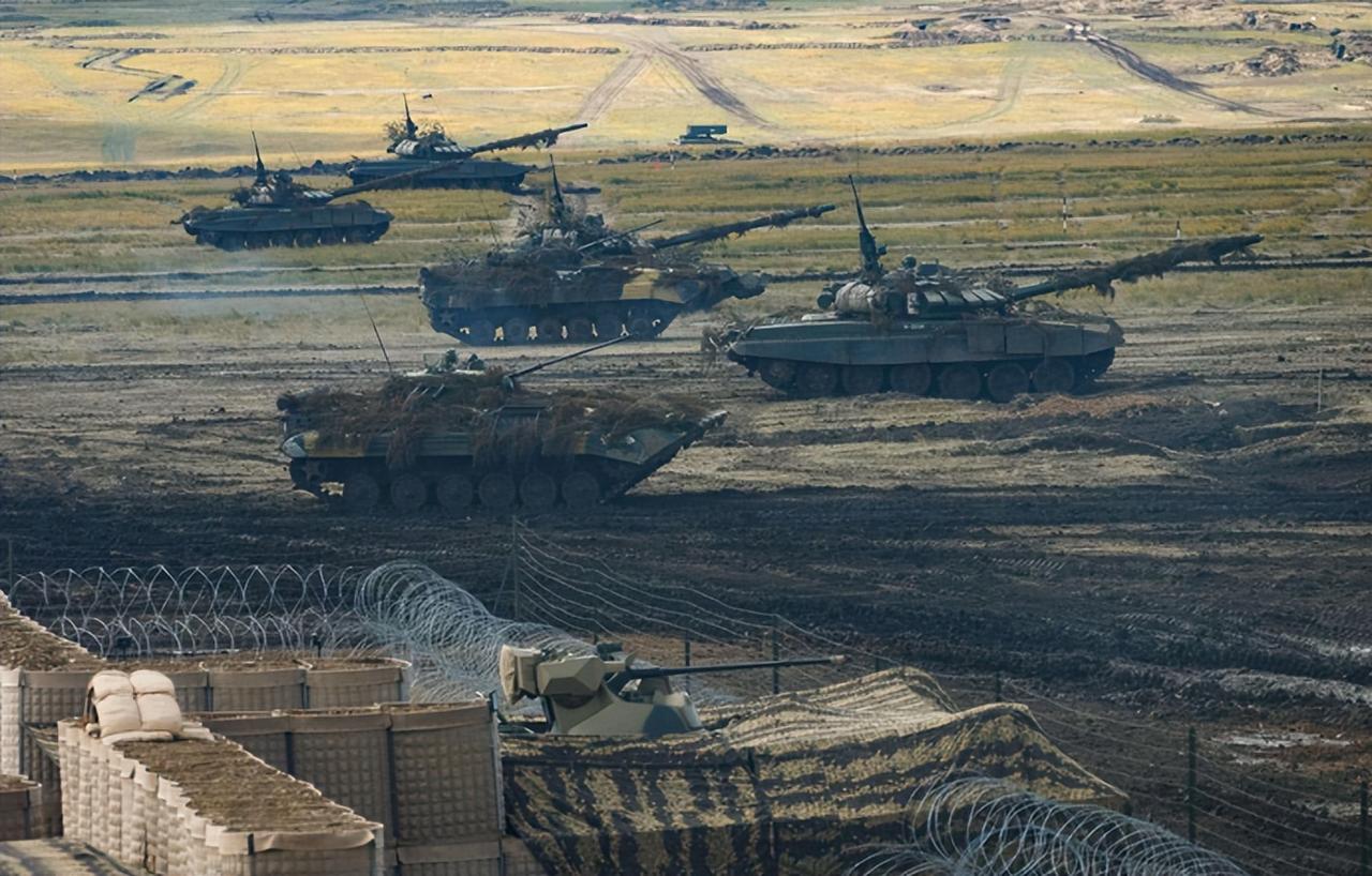 伊朗这仗，彻底打醒全世界！谁能想到，打了这么久，曾经的两个超级大国，居然都陷