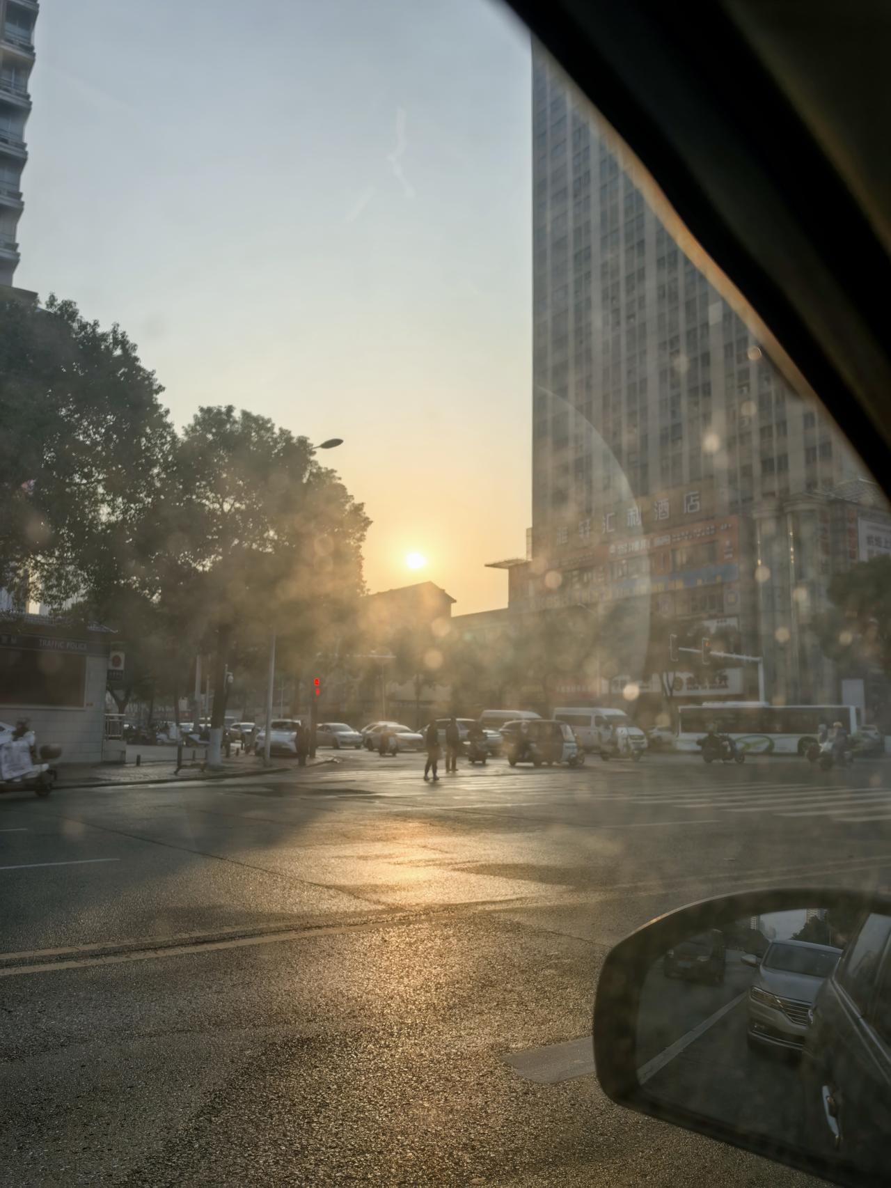 遗憾是人生的一部分，学会释然才是归途。2019年，母亲查出癌症晚期，医生预估