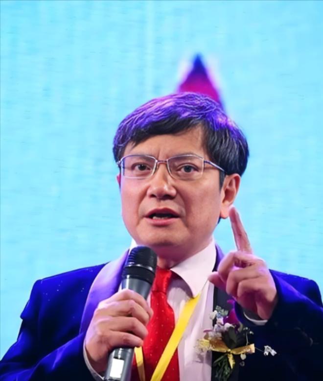 教育部出手了！将英语“踢出”高考，取消其主科地位？教育部回应一针见血！不曾想，螳