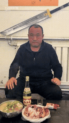 行行出状元，只是有的状元上不了台面！