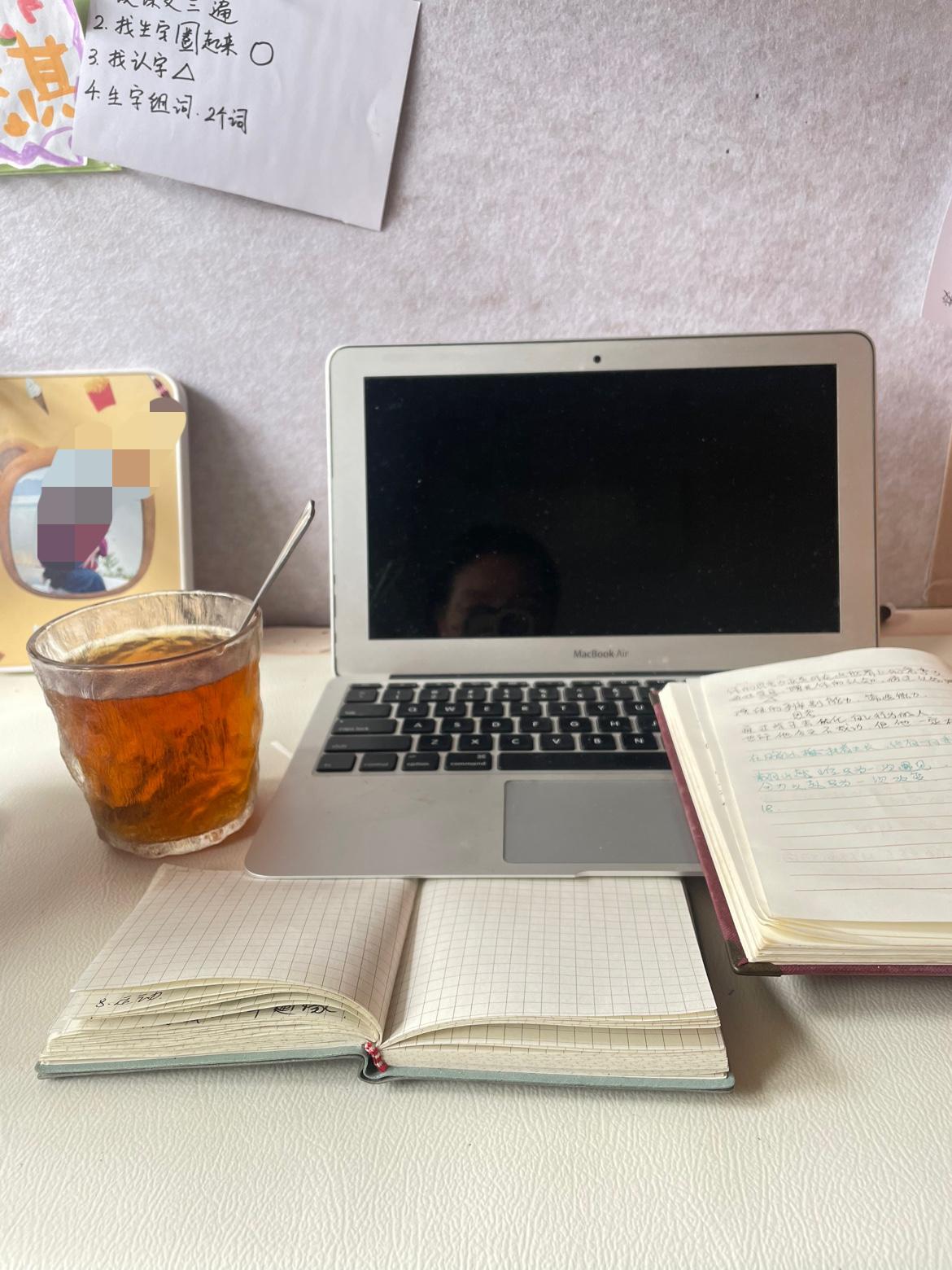 朋友常常说，我老公娶到我是他的福分，为什么这么说呢？他跟很多家庭的爸爸不