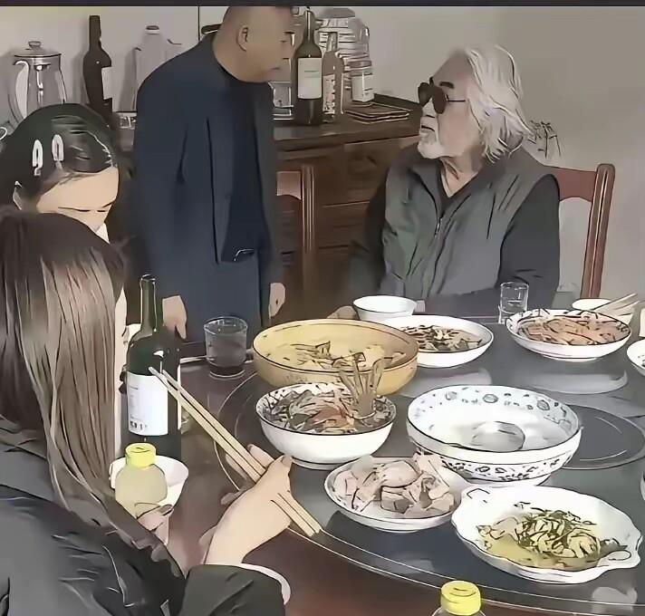 果然有钱就是大爷，坐着的是张纪中，站着的是杜星霖的父亲，女婿坐着，岳父点头哈腰的站着，最关键是女婿比