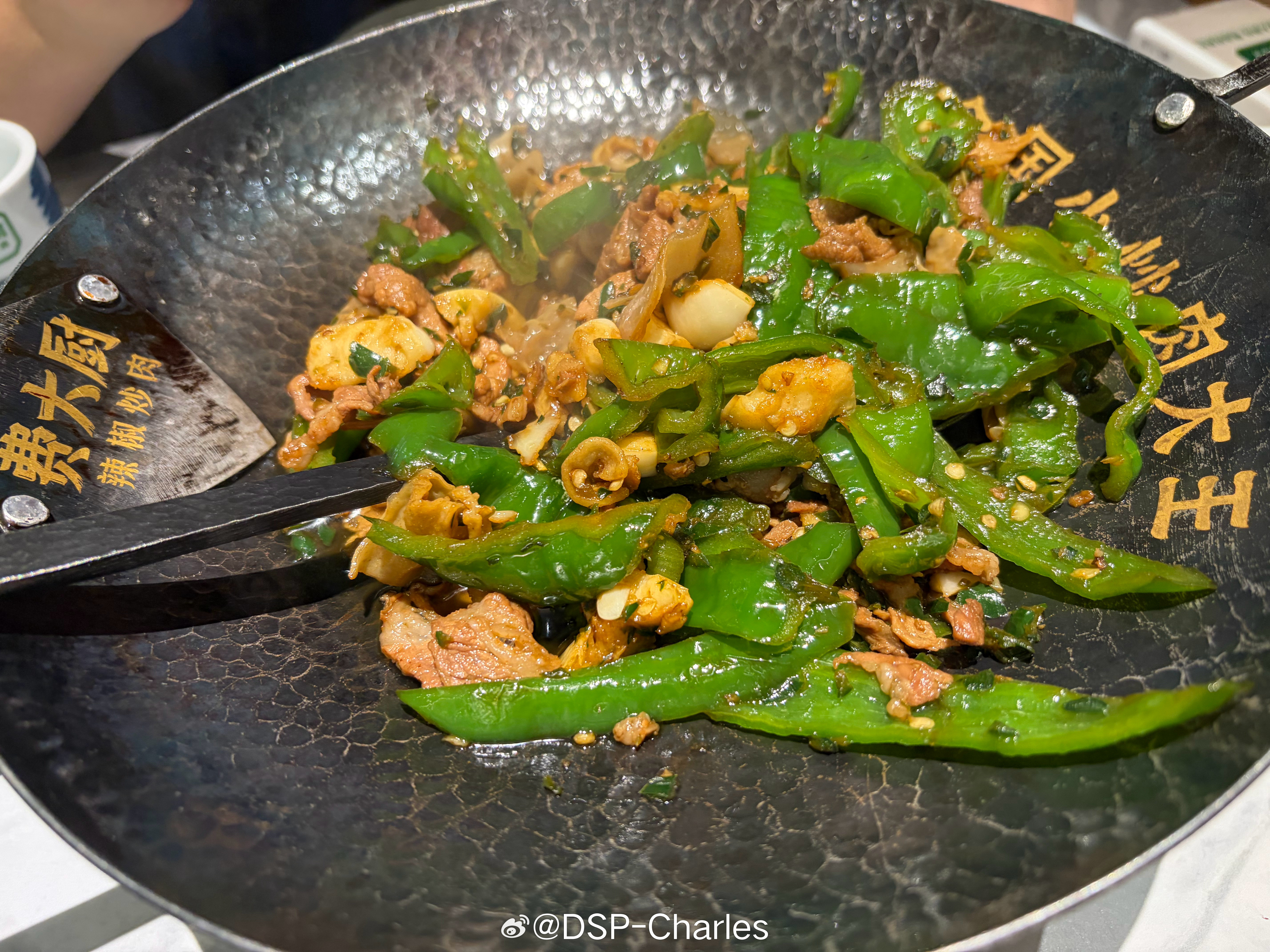 费大厨应该算是商场里锅气不错的餐饮吧？