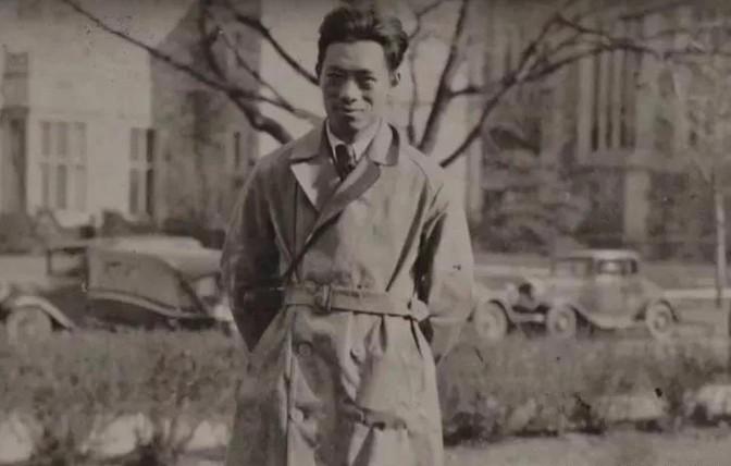 1935年，希特勒清空了办公室所有人，只为等待一个中国男人，过了很久，一个瘦弱的