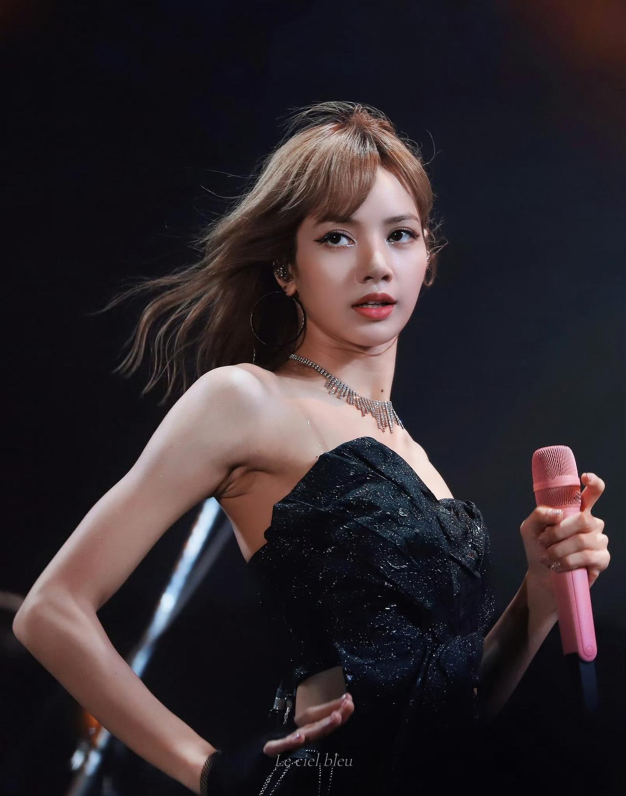 这两张可以说是神级舞台图了[爱心]