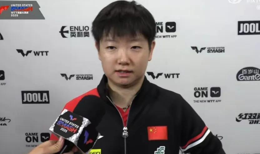 孙颖莎比赛结束后总结了自己的首秀。她说，因为是第一场比赛，自己调动和专注度做得还