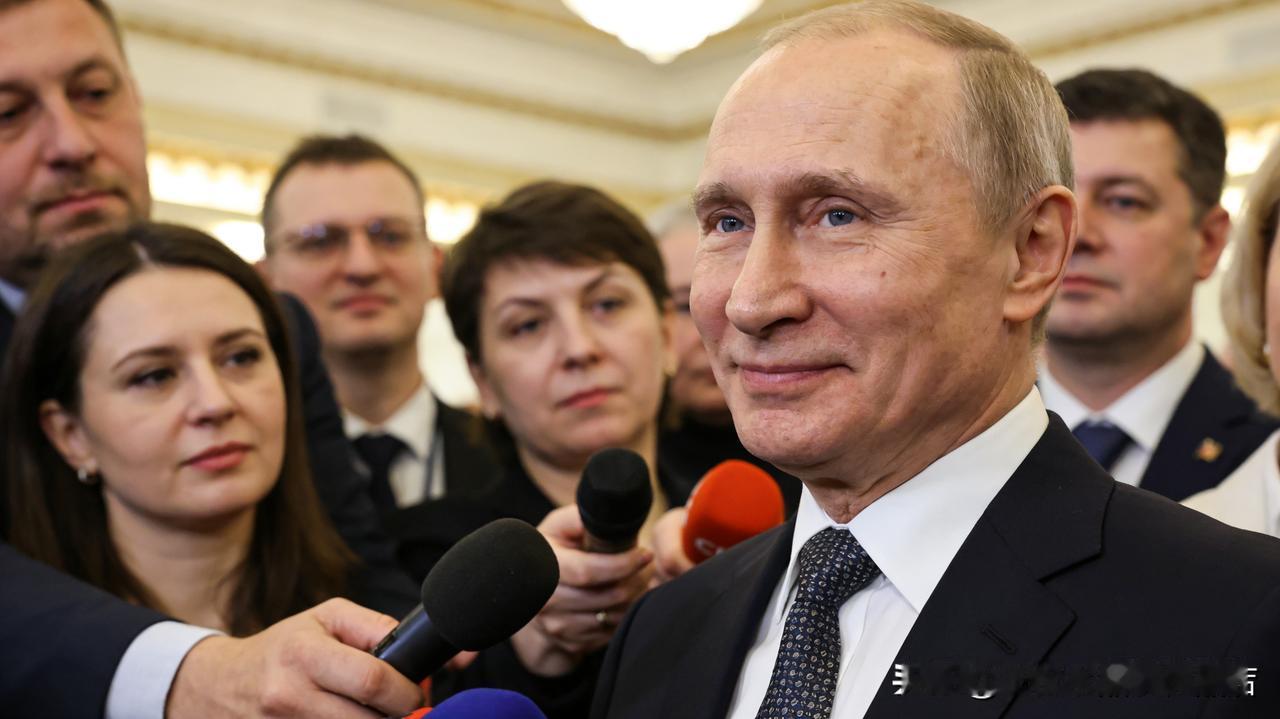 普京这波坦诚也太圈粉了！12月19日的普京年度记者会，居然爆出这么个暖心大