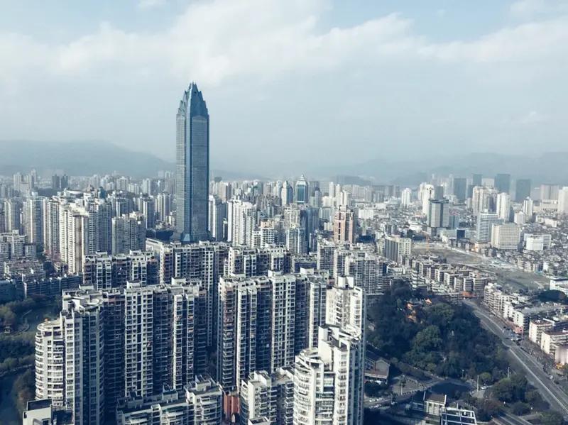 温州建超级通道能逆袭发展吗？我觉得很有戏。温州地理位置优越，挨着长三角、贴着闽浙