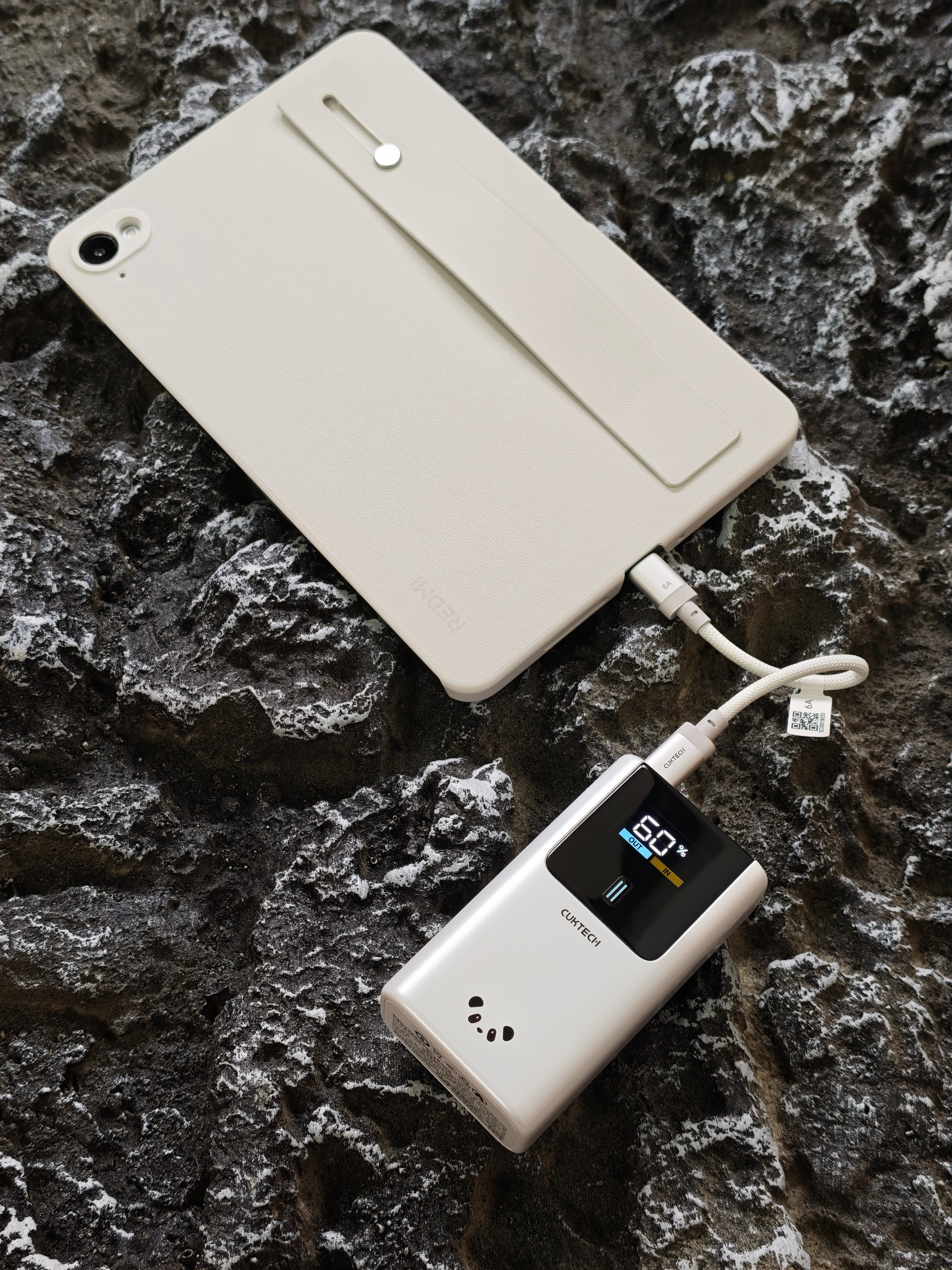 酷态科10号超级电能棒Mini熊猫色上线了，可爱不？🐼还是原来的10号