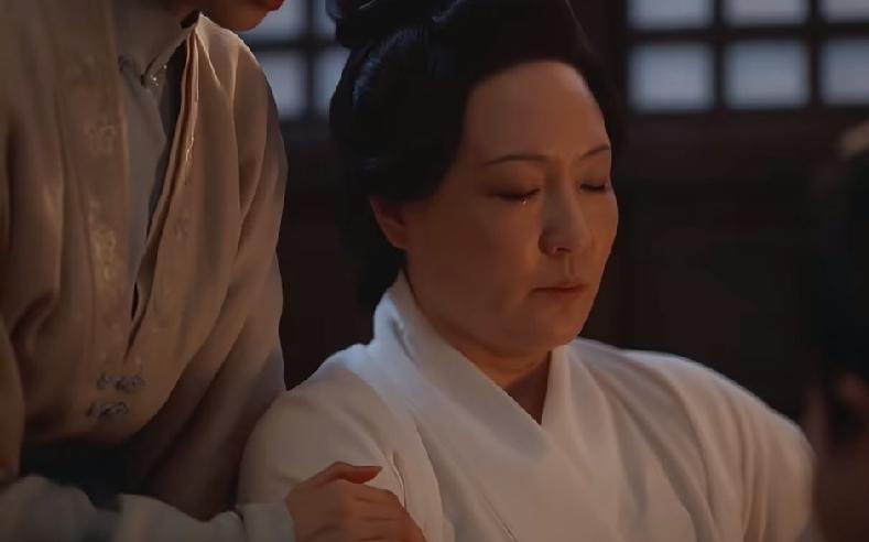 《兰香如故》林母病重，自己默默扛着，还特意叮嘱下人不许声张。就怕这事打扰到正在坐