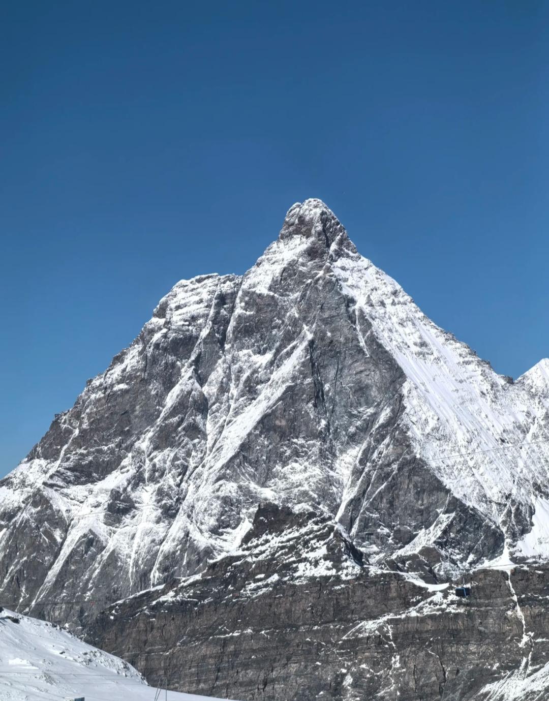 股民最痛的7个瞬间，中3条以上说明你被股市PUA了！老铁们，炒股最扎心的不是