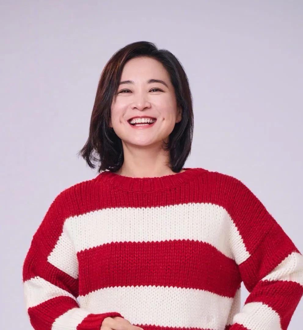 《贾玲的“桃花运”之谜》近期，关于贾玲桃花运旺盛的传闻可谓是甚嚣尘上。据说，