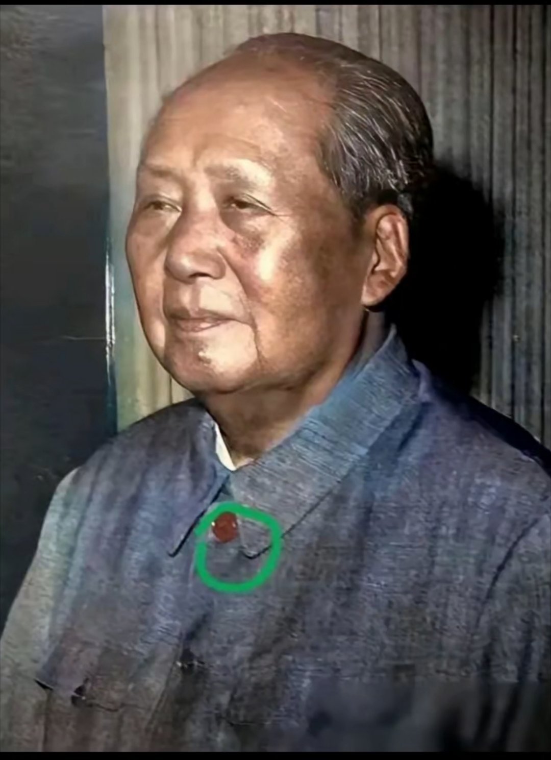 他一生节俭，一国领袖正装上衣两扣不同颜色[哭哭]九九缅怀，久久难忘，没有你，就没有