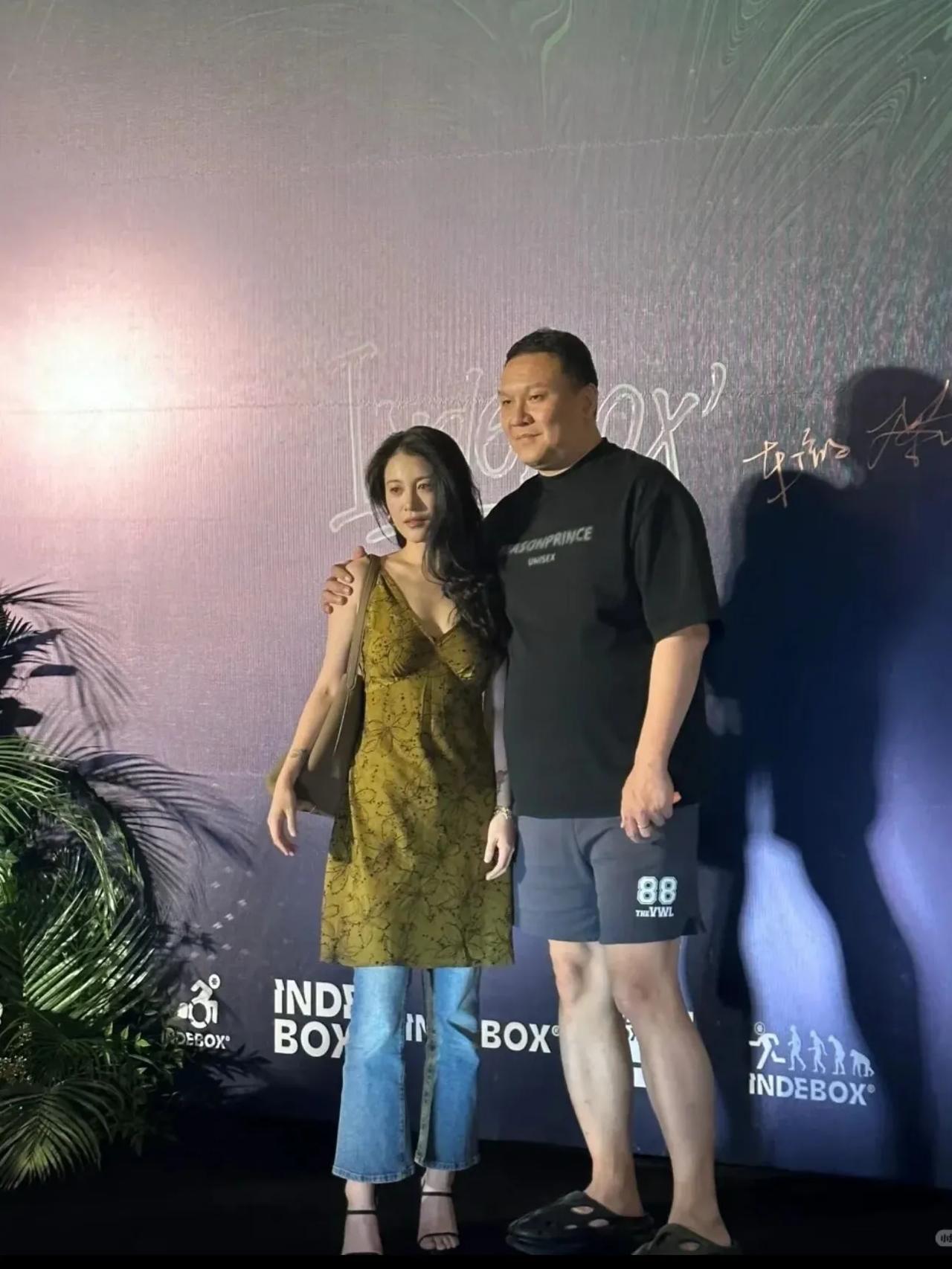 车澈真是把李嘉格拖累惨了！9月11日，李嘉格发文：“我和老车早已恢复朋友关系