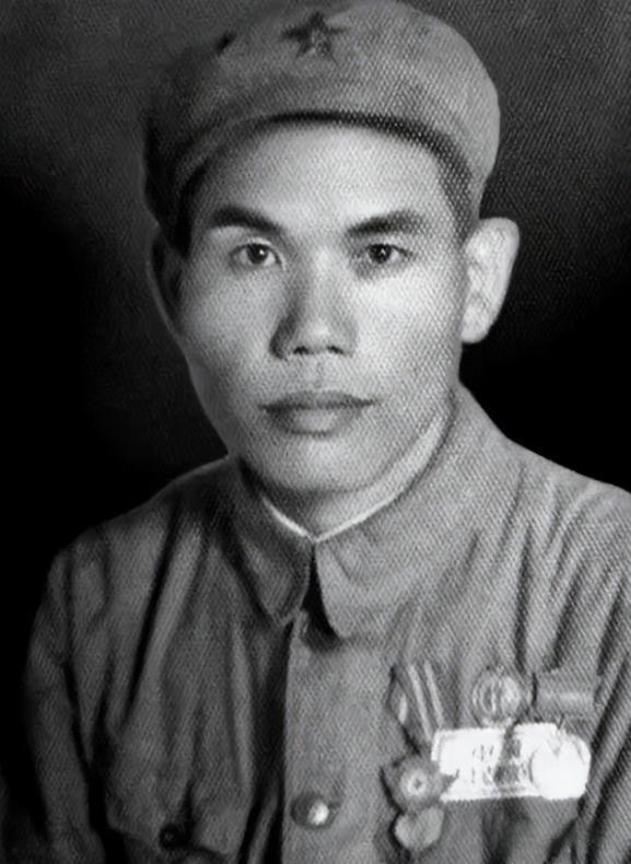 1955年，四野资深旅长王化一，得知授少校军衔，转身对组织干事，苦笑道：“太丢脸