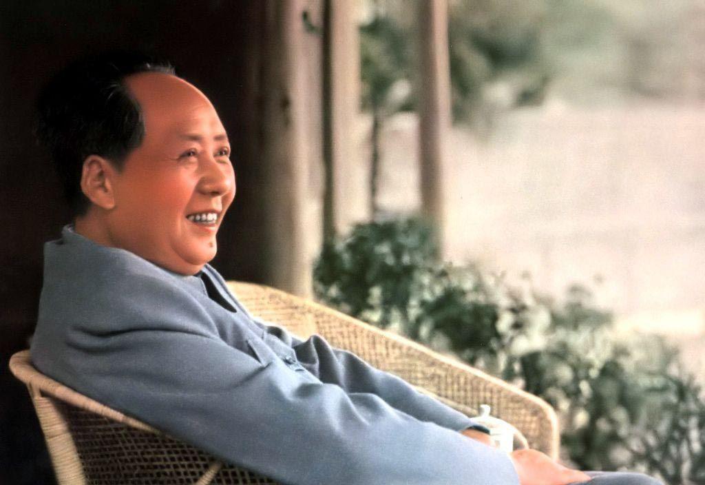 毛主席说的没有错！今天，毛主席说的话不是应验了吗？伟人毛主席的远见卓识，真的令人