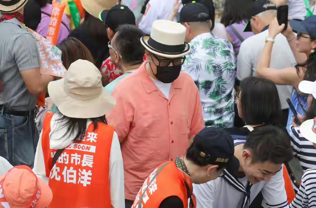 蔡康永和小S接连出现舆论翻车，行事轨迹高度相似，很多细节回头再看，其实早就有迹可