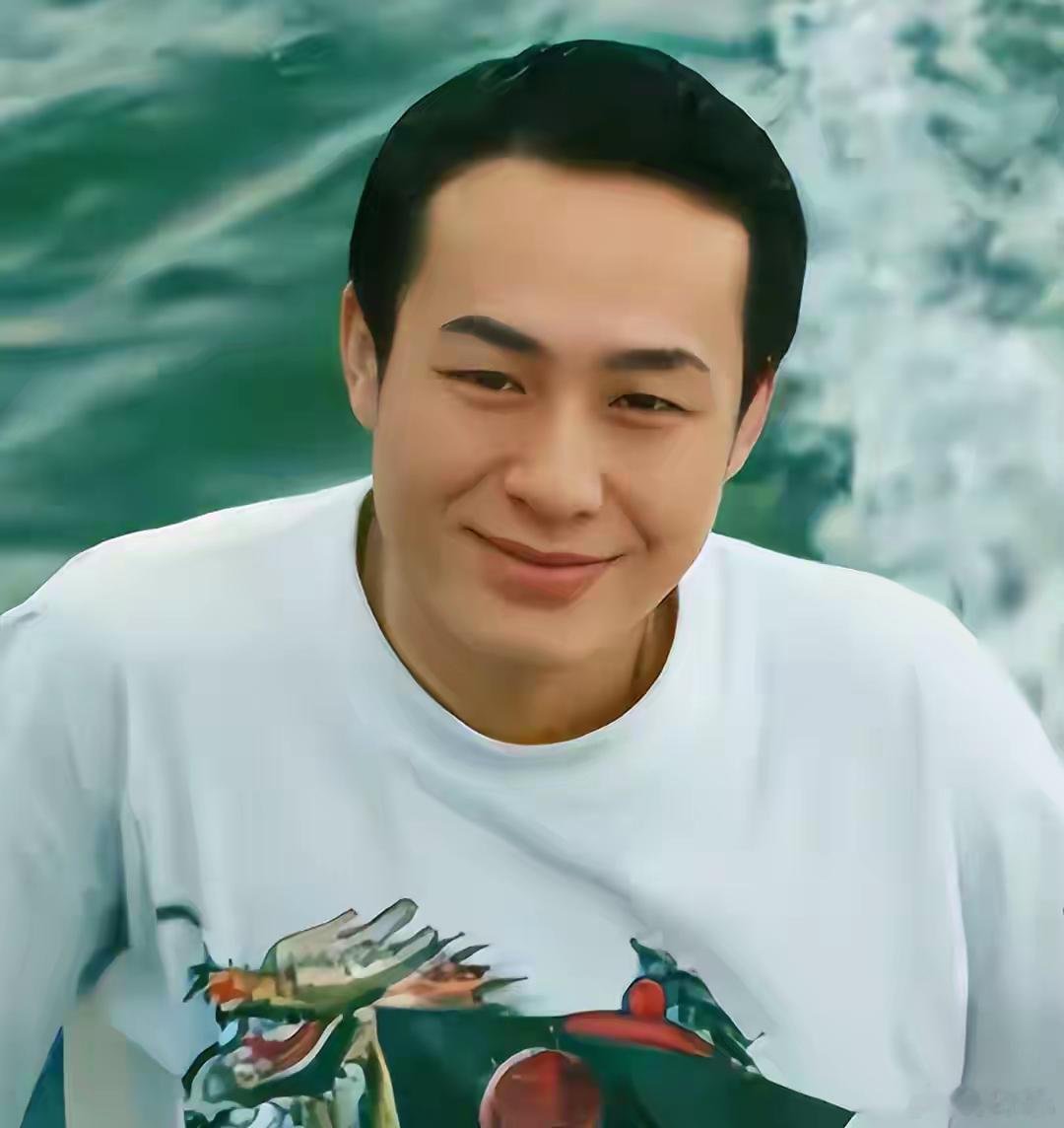 1.张颂文大部分时候的饮食，就是土豆泥。2.董璇女儿现在叫继父为爸爸。3.蓝盈莹