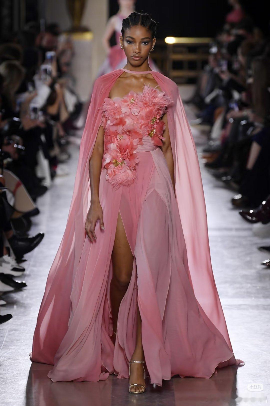 ElieSaab2019春夏高定系列秀场直击|ElieSaab2019