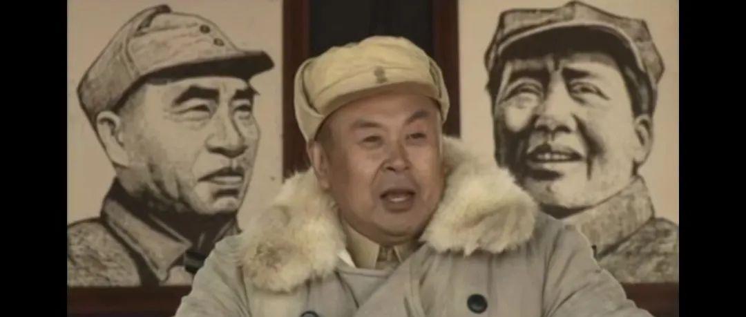 不懂普通话的十大元帅和十大将军是如何在战场上组织指挥部队并顺利进行沟通的呢？1