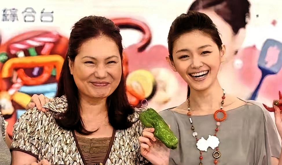 外婆小姨同城却避不见面，对俩孩子冷漠缘由揭晓明明是血脉相连的至亲，同在台北